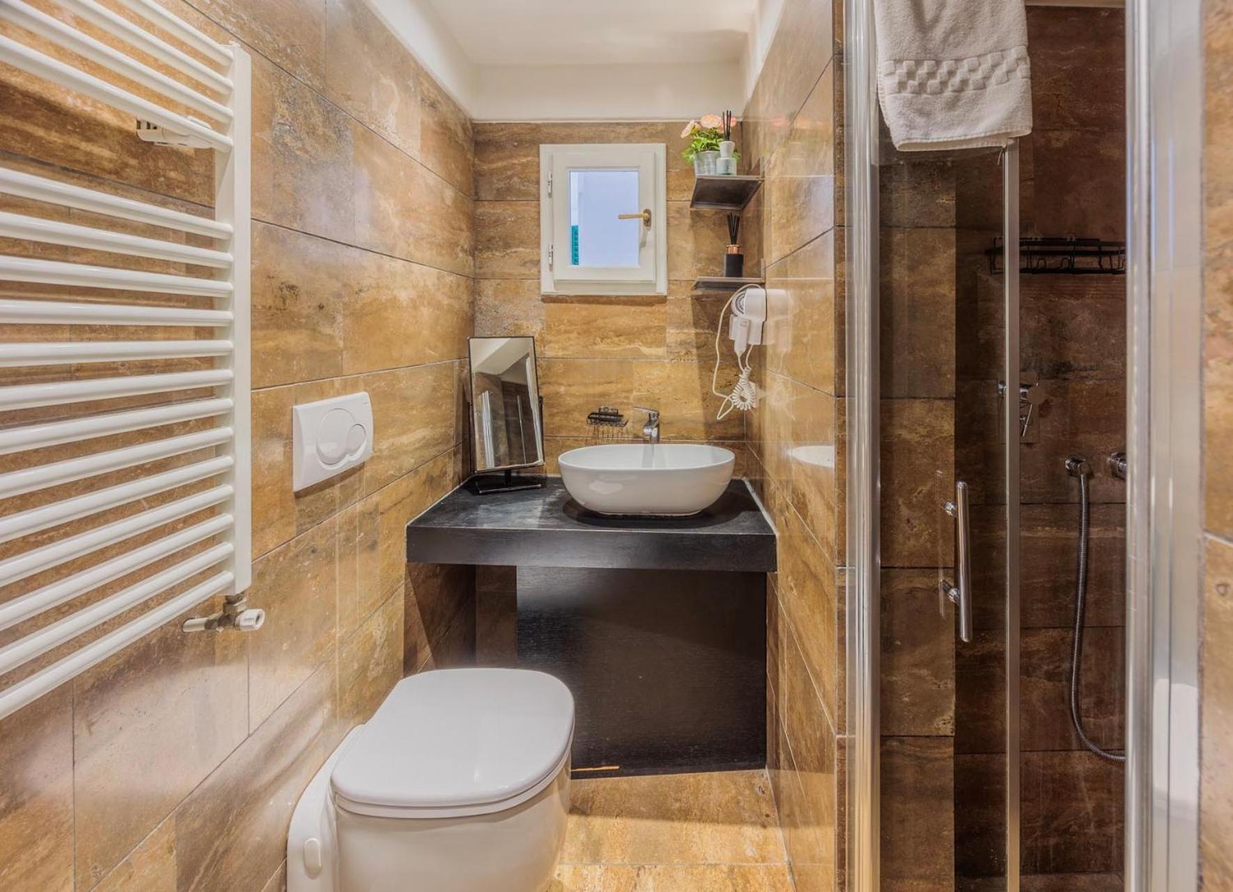Luxury Apartament ฟลอเรนซ์ ภายนอก รูปภาพ